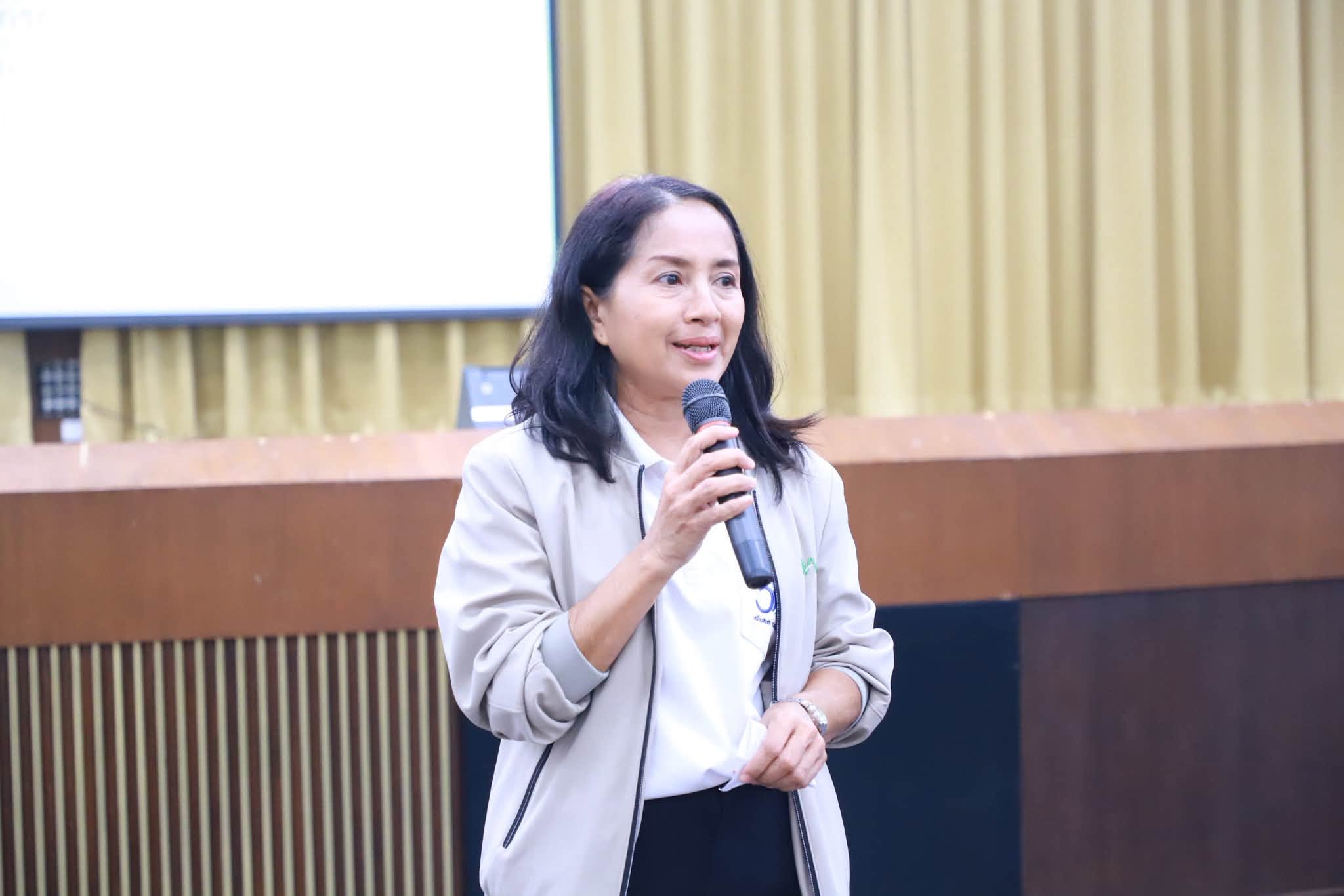 title - ยกระดับสินค้าเกษตรชีวภาพ!! ส.ป.ก. จัดสัมมนาใหญ่ติวเข้มเกษตรกรและเจ้าหน้าที่ดันสมุนไพรสู่สากล